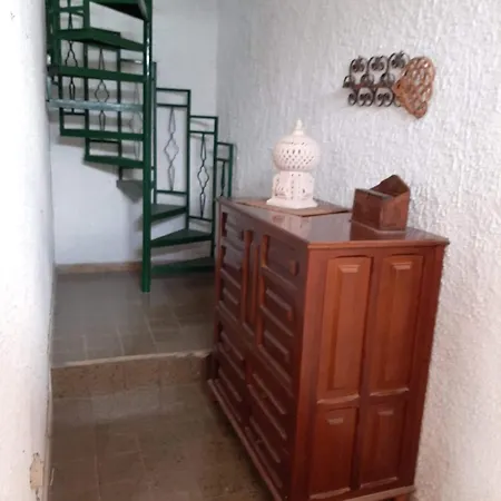 Homestay Contrada Dei Capperi *